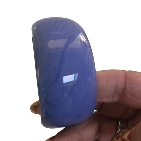 Vintage Retro Lucite Blue Marbled Hinged Clamper Bracelet - Picture 2 of 3
